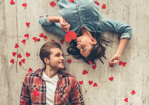 Liebe und Beziehung: Foto: © George_Rudy / shutterstock / #572240722